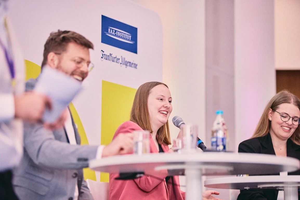 Nora und Julia berichten über ihre Erfahrungen als Next-Gen Leaders